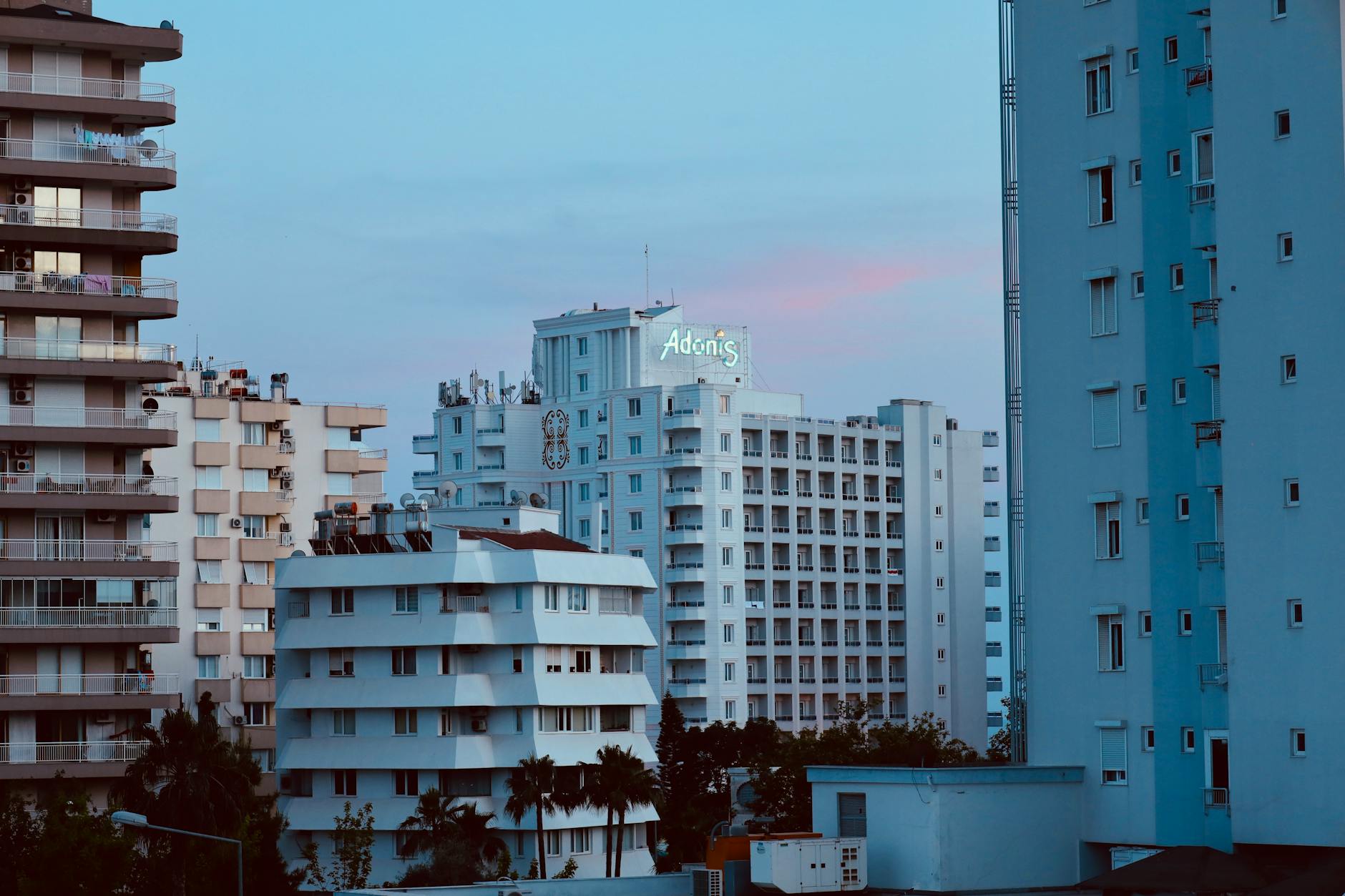Vue de Adoni