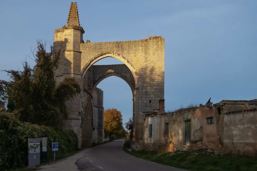 Vue de Sully